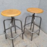 Pair stools adjustable in height metal patina graphite