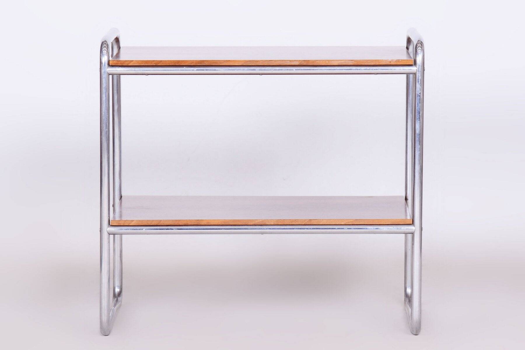 Table d'appoint Bauhaus tchèque en noyer et acier chromé, années 1930