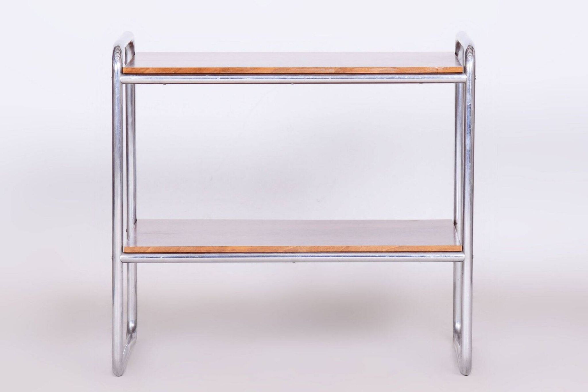 Table d'appoint Bauhaus tchèque en noyer et acier chromé, années 1930