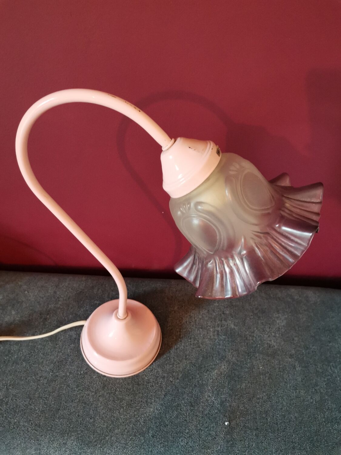 Pink tulip lamp