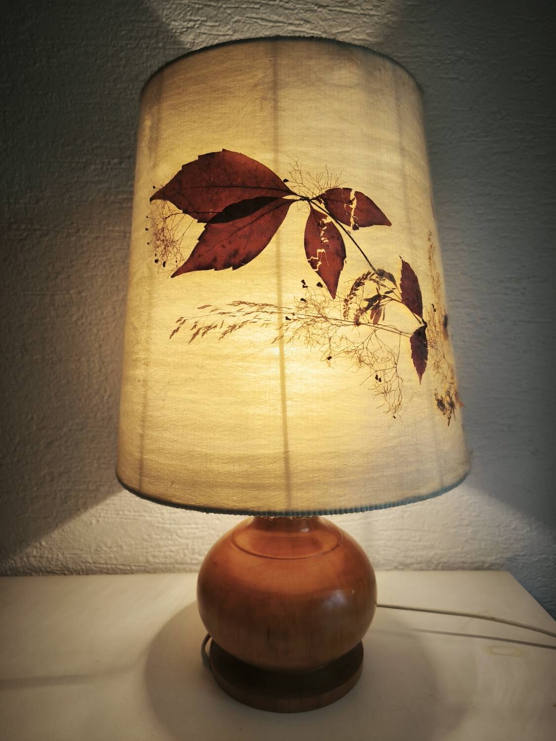 Herbarium lamp, turned wooden base, vintage bohemian
