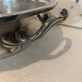 Bouillon couvert et deux petits plat en métal argenté XX siècle