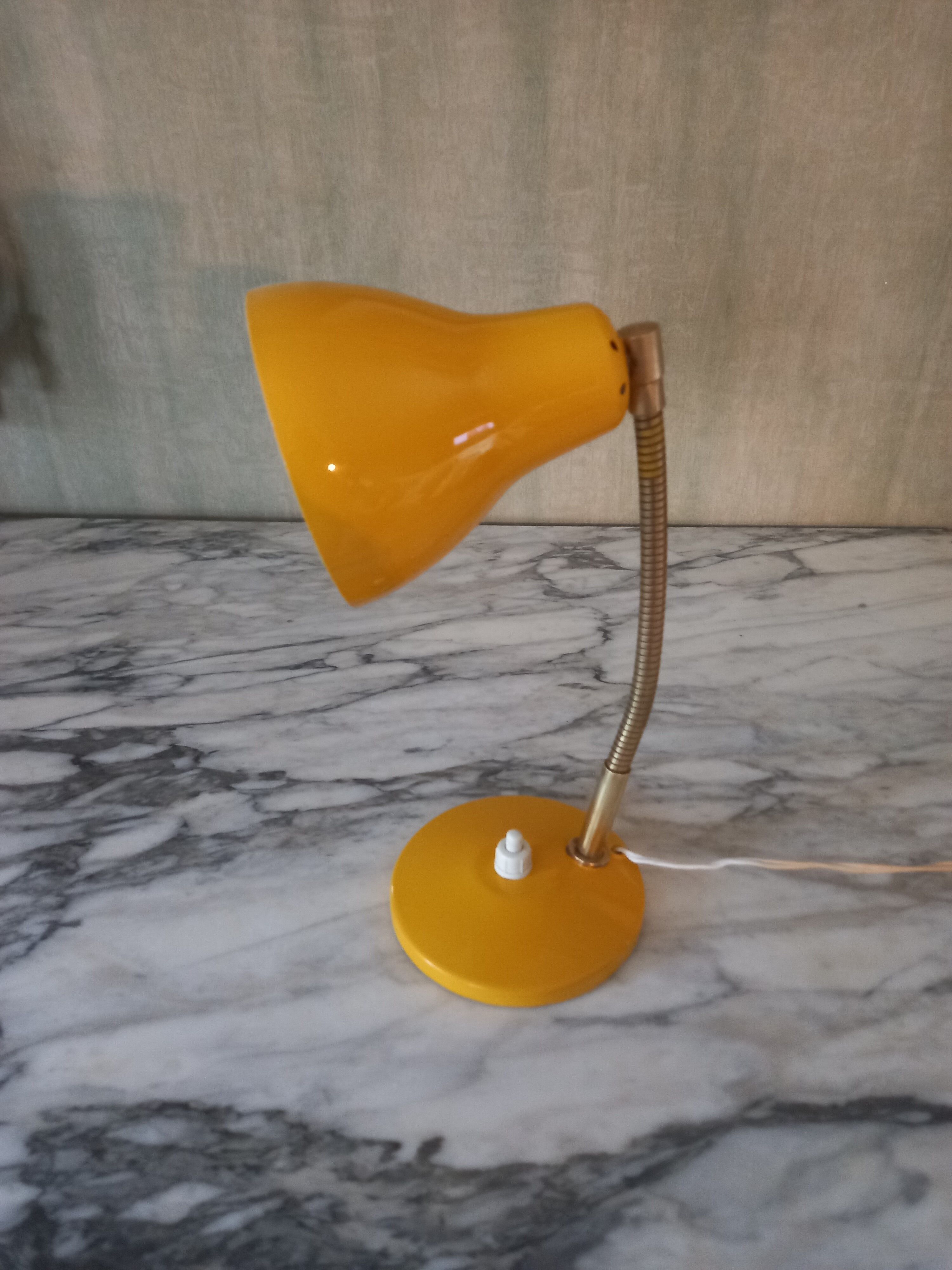 SMALL BEDSIDE LAMP