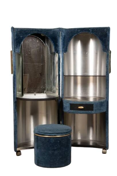 Iconic hairdresser "Dilly Dally" – Luigi Massoni for Poltrona Frau, circa