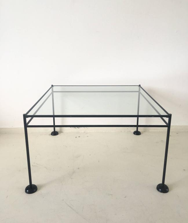 Table low minimalist metal and glass to the 1960s