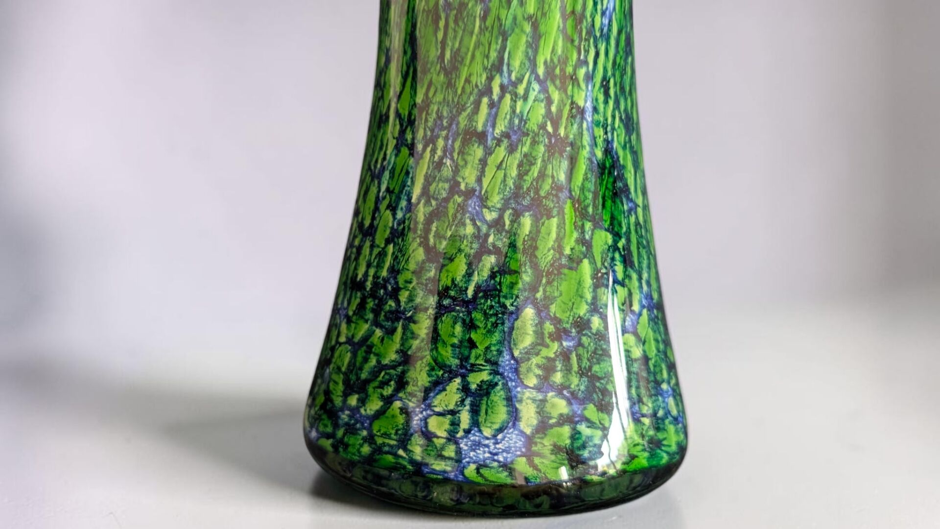 Grand vase en verre soufflé style La Rochère – 30 cm