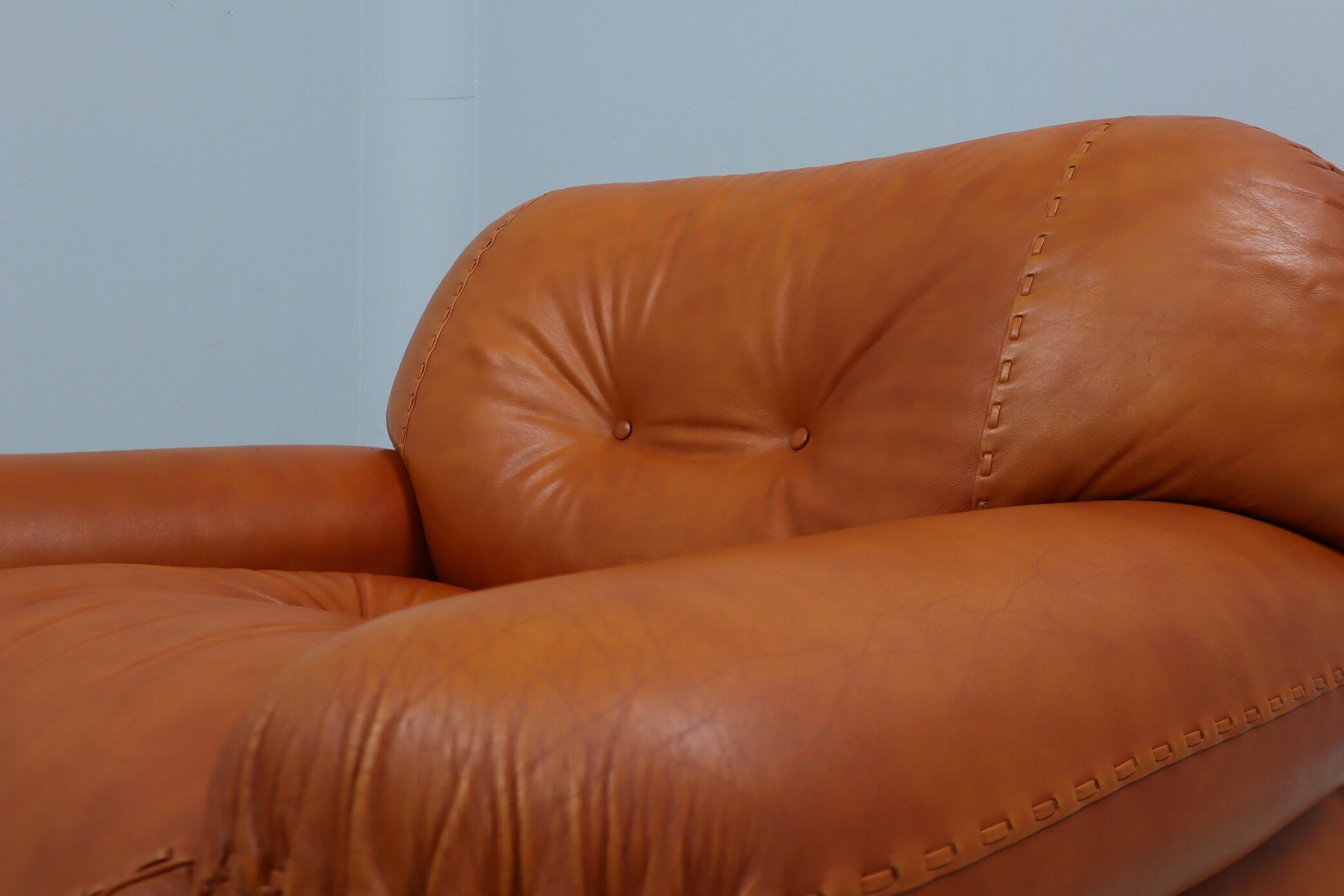 Fauteuils en cuir de cognac Sapporo 1970s
