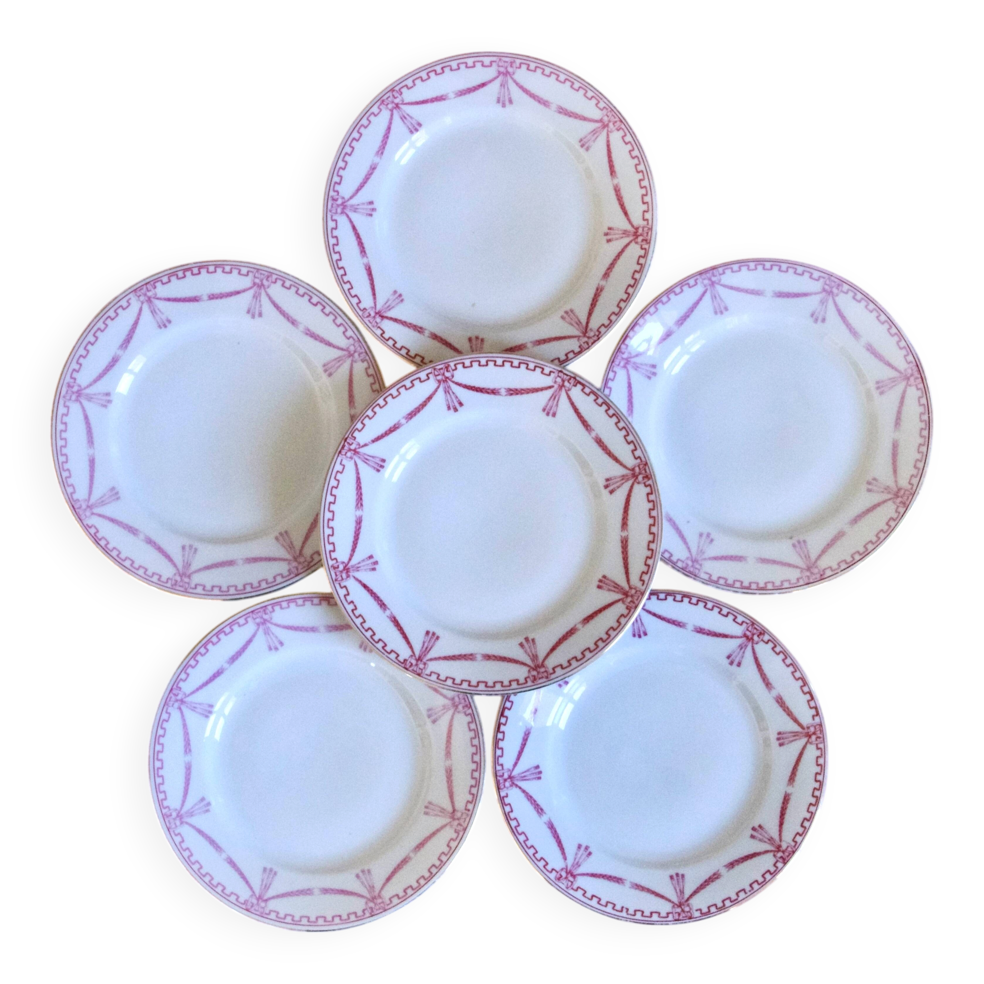 6 assiettes de 1890 signées Carl Tielsch