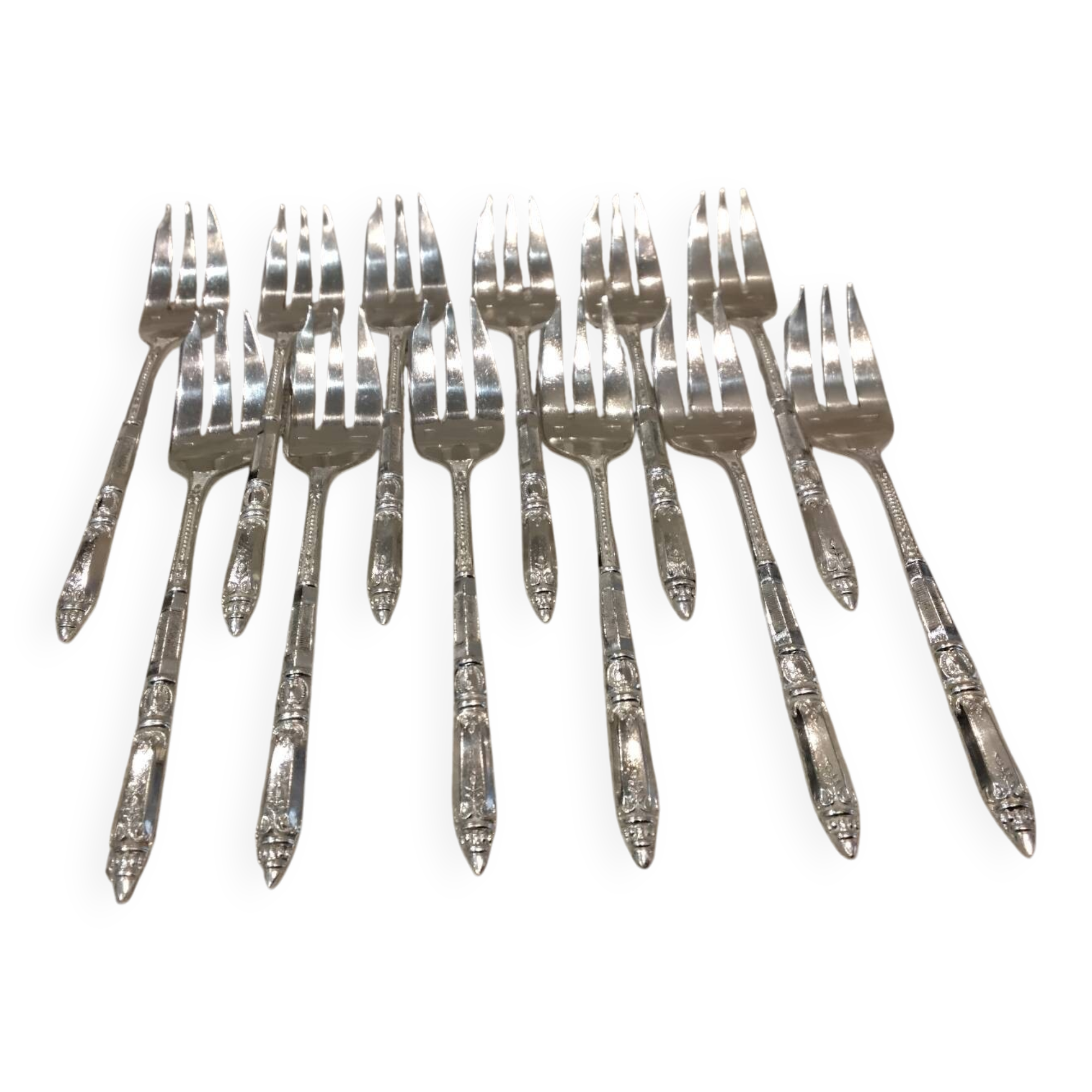 12 silver-plated metal cake forks, Ercuis Russian model.