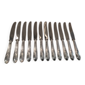 12 silver-plated metal dessert knives with rocaille ribbon decoration, 21.4 cm