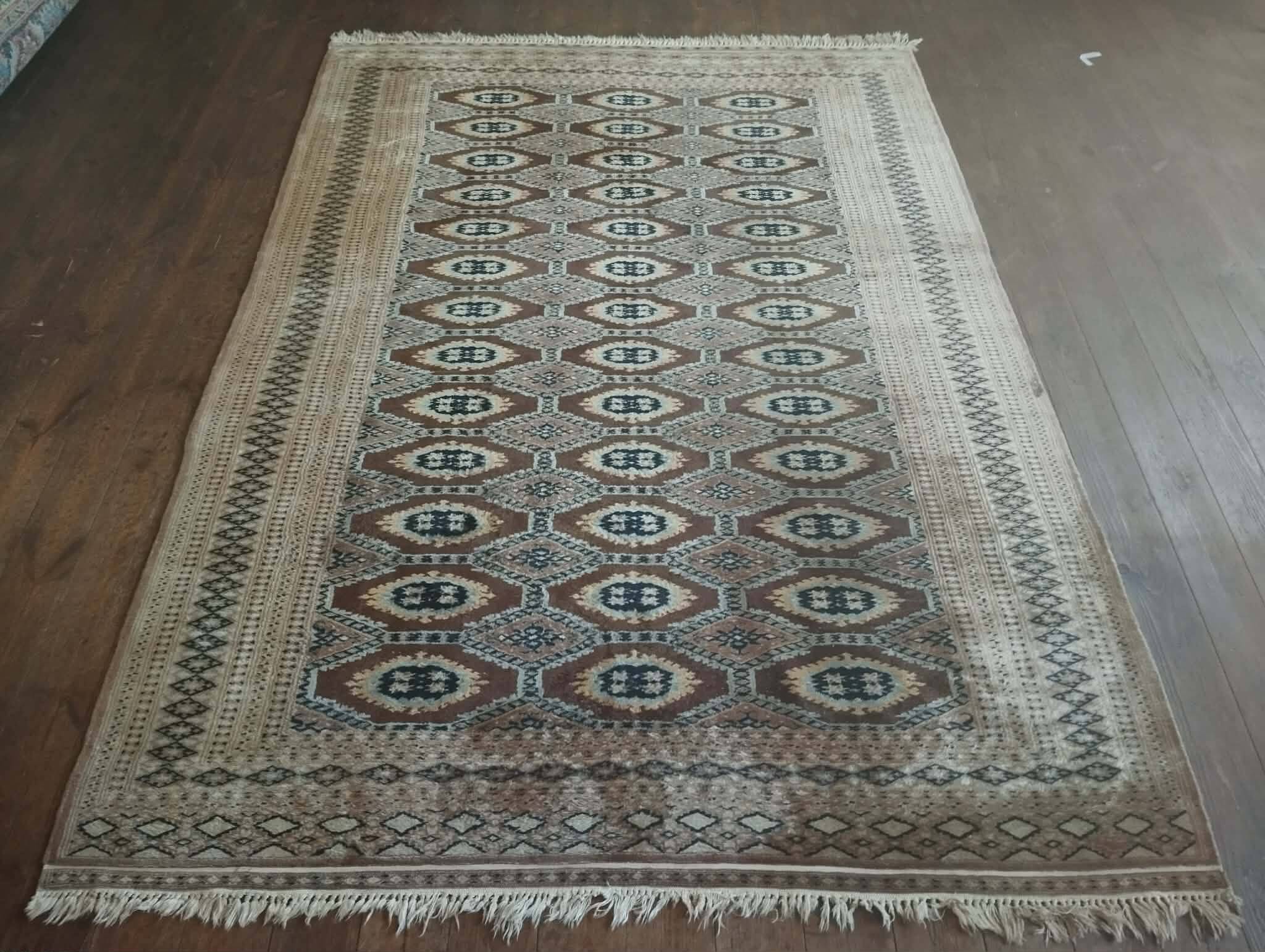 Handmade Pakistani Bukhara rug 230x161cm