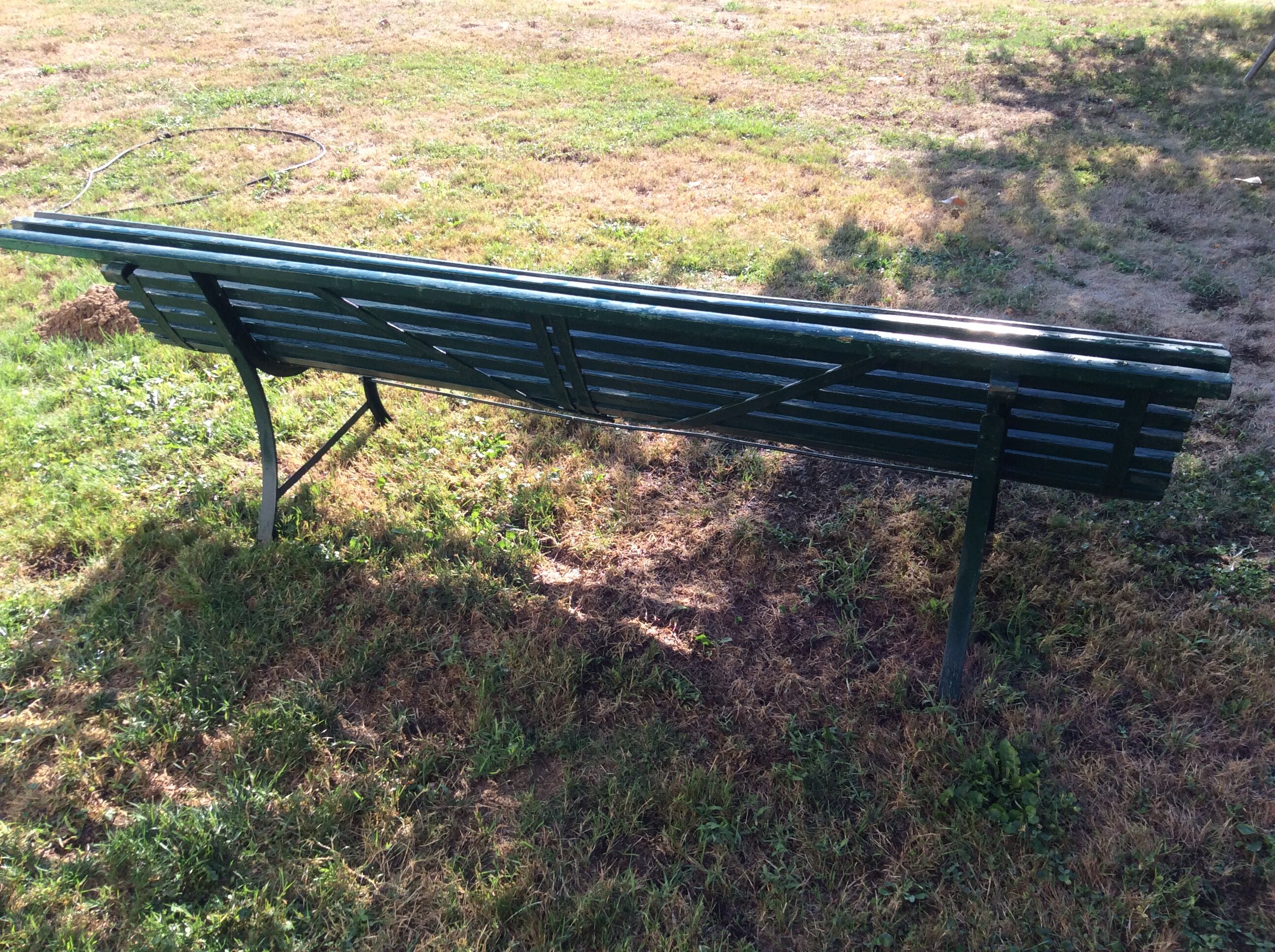 Garden bench shepherdess