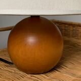 Wooden ball foot lamp