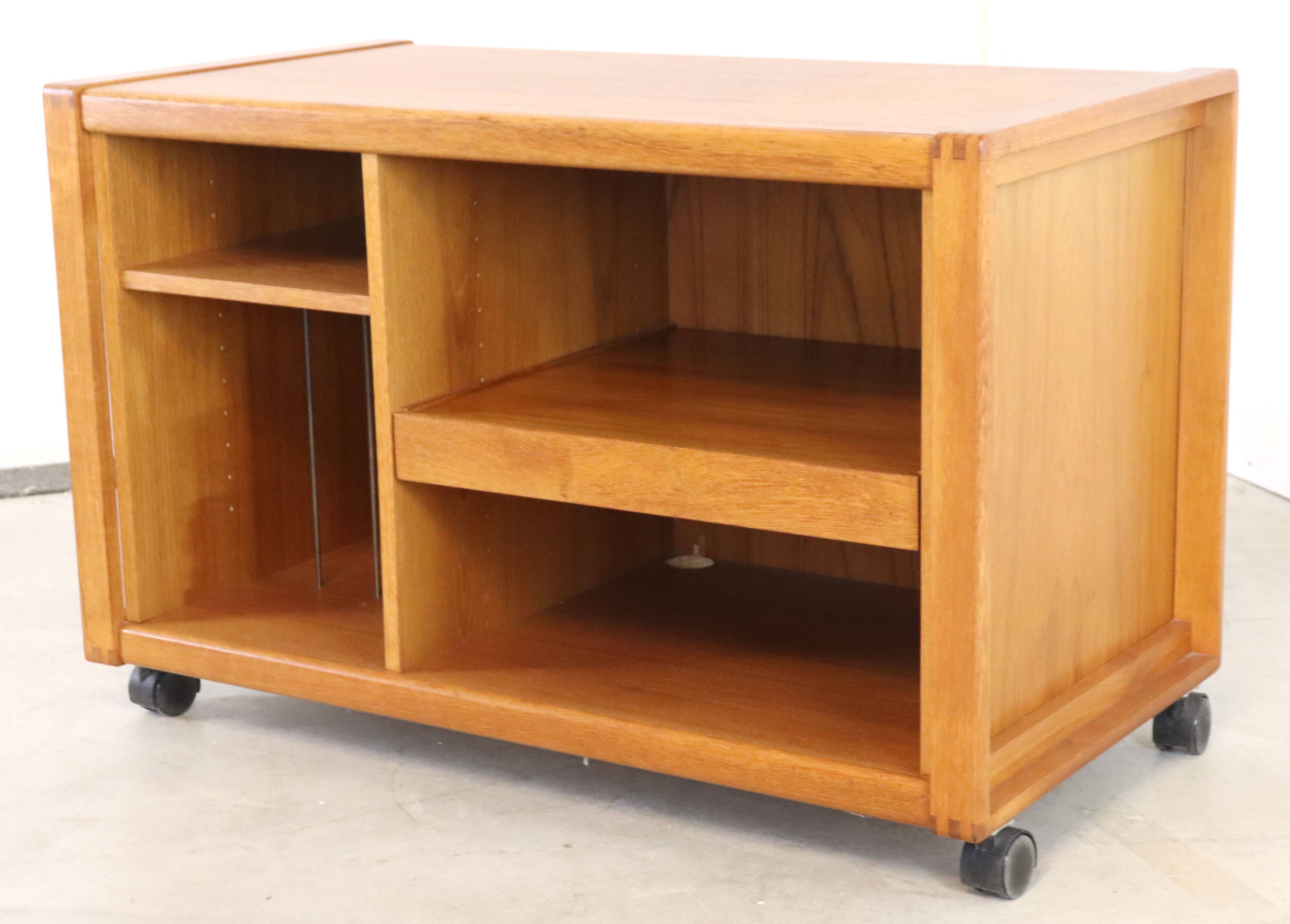 vintage teak deens Audiomeubel / platenspeler kast 'Virum'