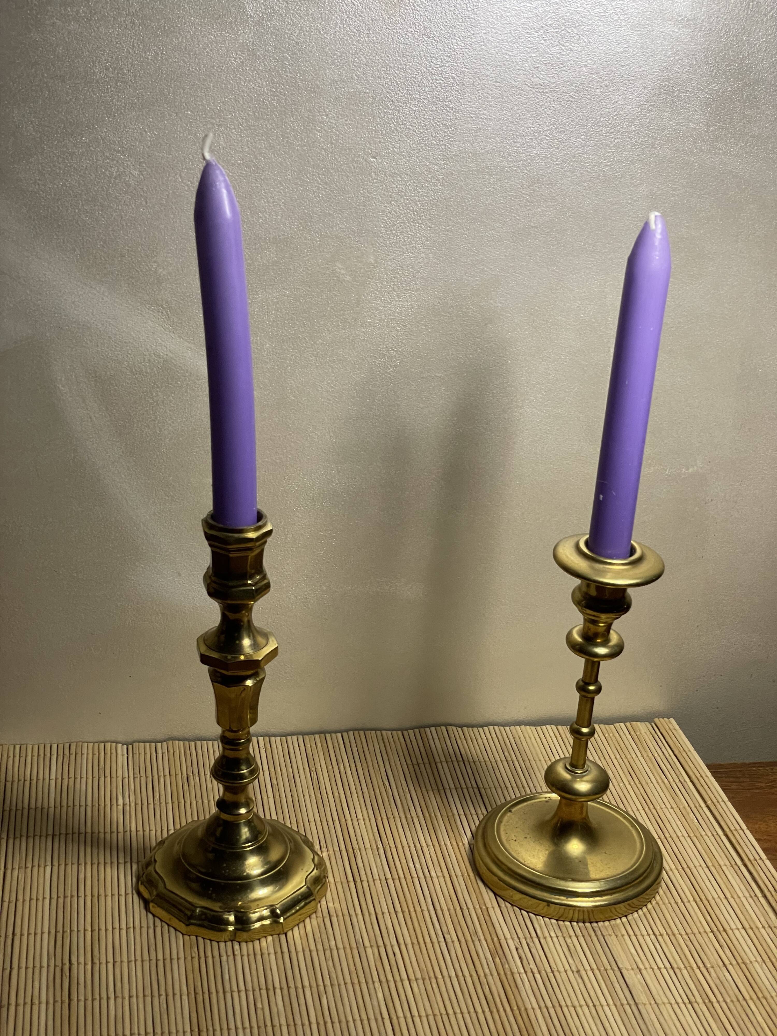 Duo de bougeoirs en laiton