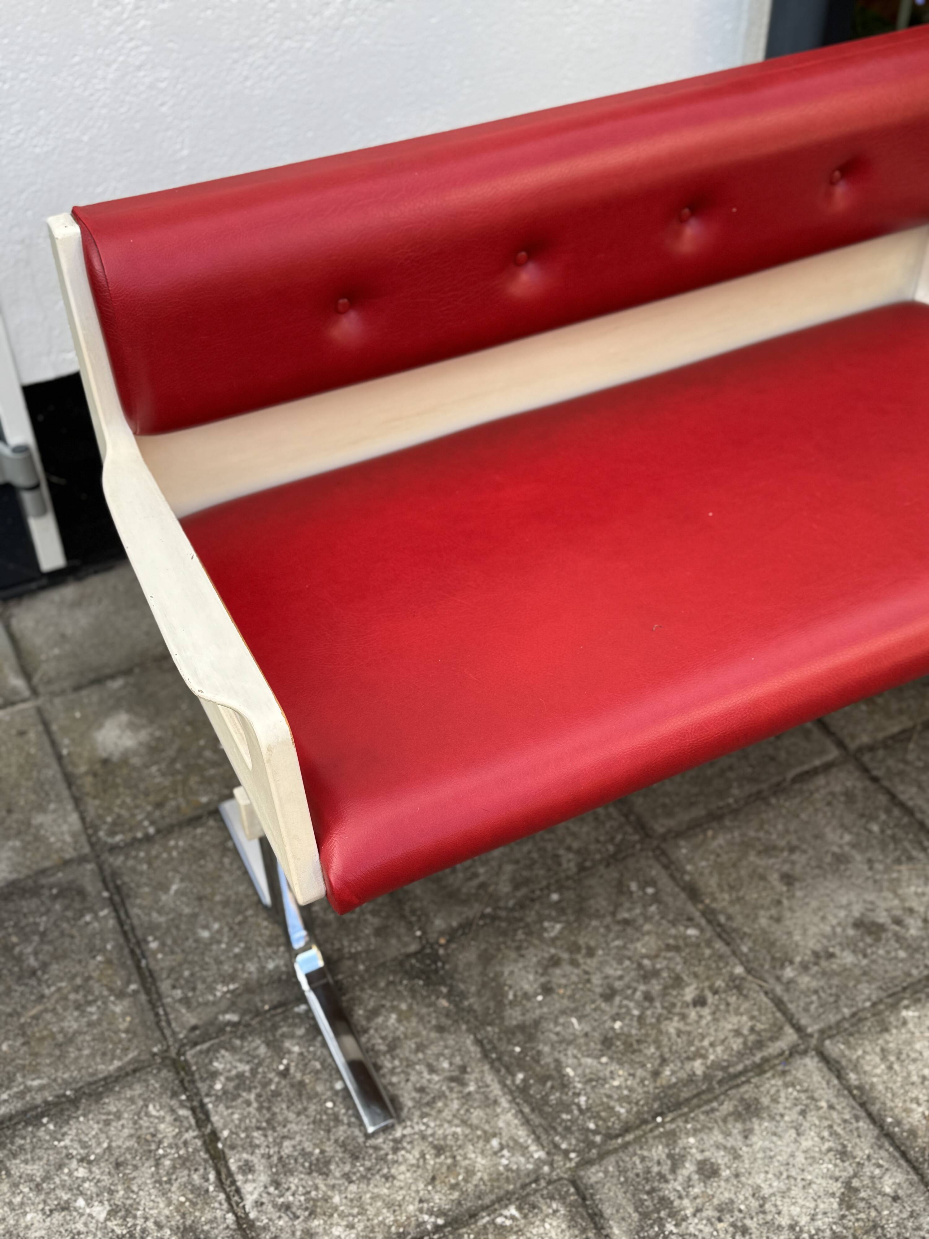 Space Age Bench by EKA Wohnmobel