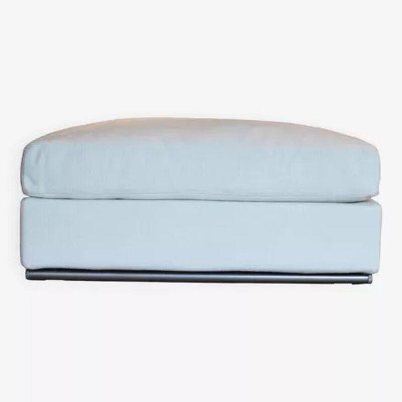 Freetown ottoman model by Camerich. Freetown ottoman model by Camerich.