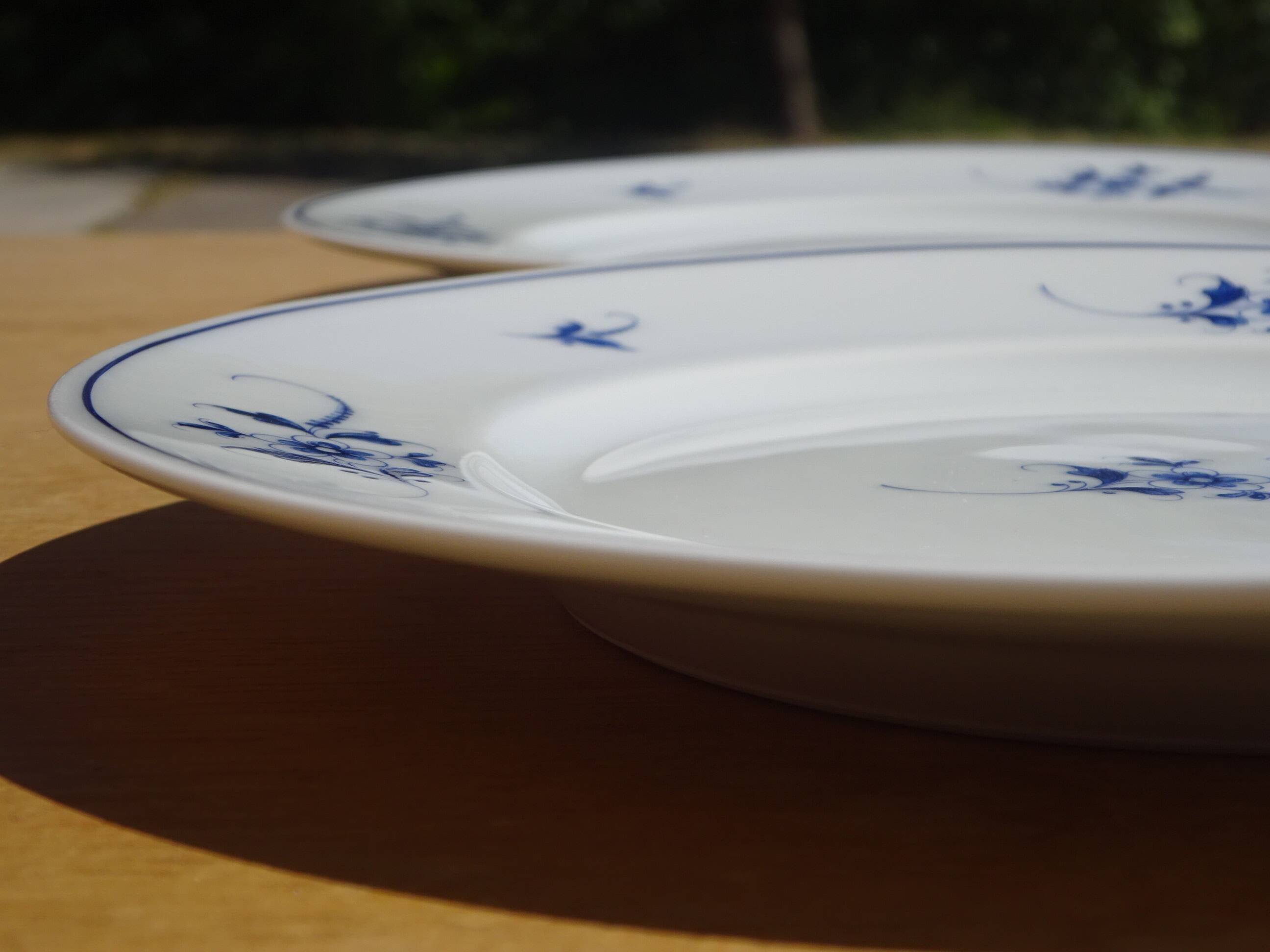 Dessert service, 13 pieces in Limoges porcelain, Bernardaud