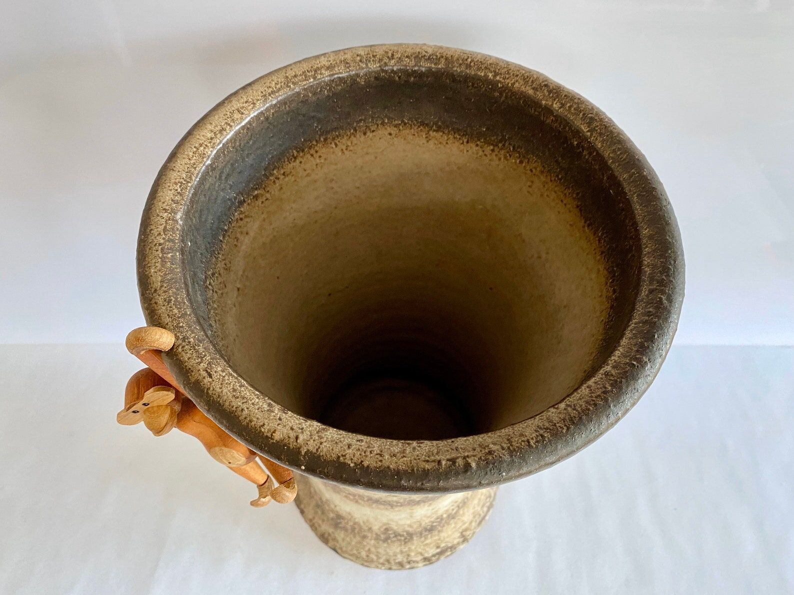 Large! Mid Century ceramic Vase, Brown, Vintage