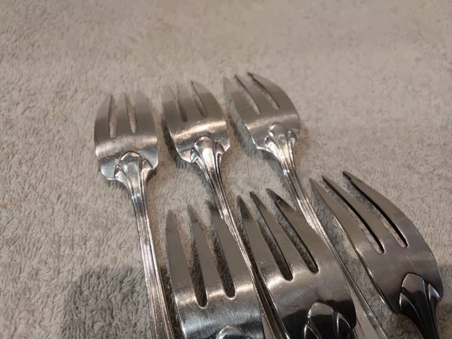 6 silver-plated cake forks by the silversmith Ercuis Medici