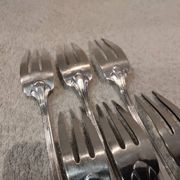 6 fourchettes à gateaux métal argenté orfèvre Ercuis medicis