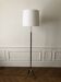 Lampadaire tripode de salon de style Lunel 1950 - 1960