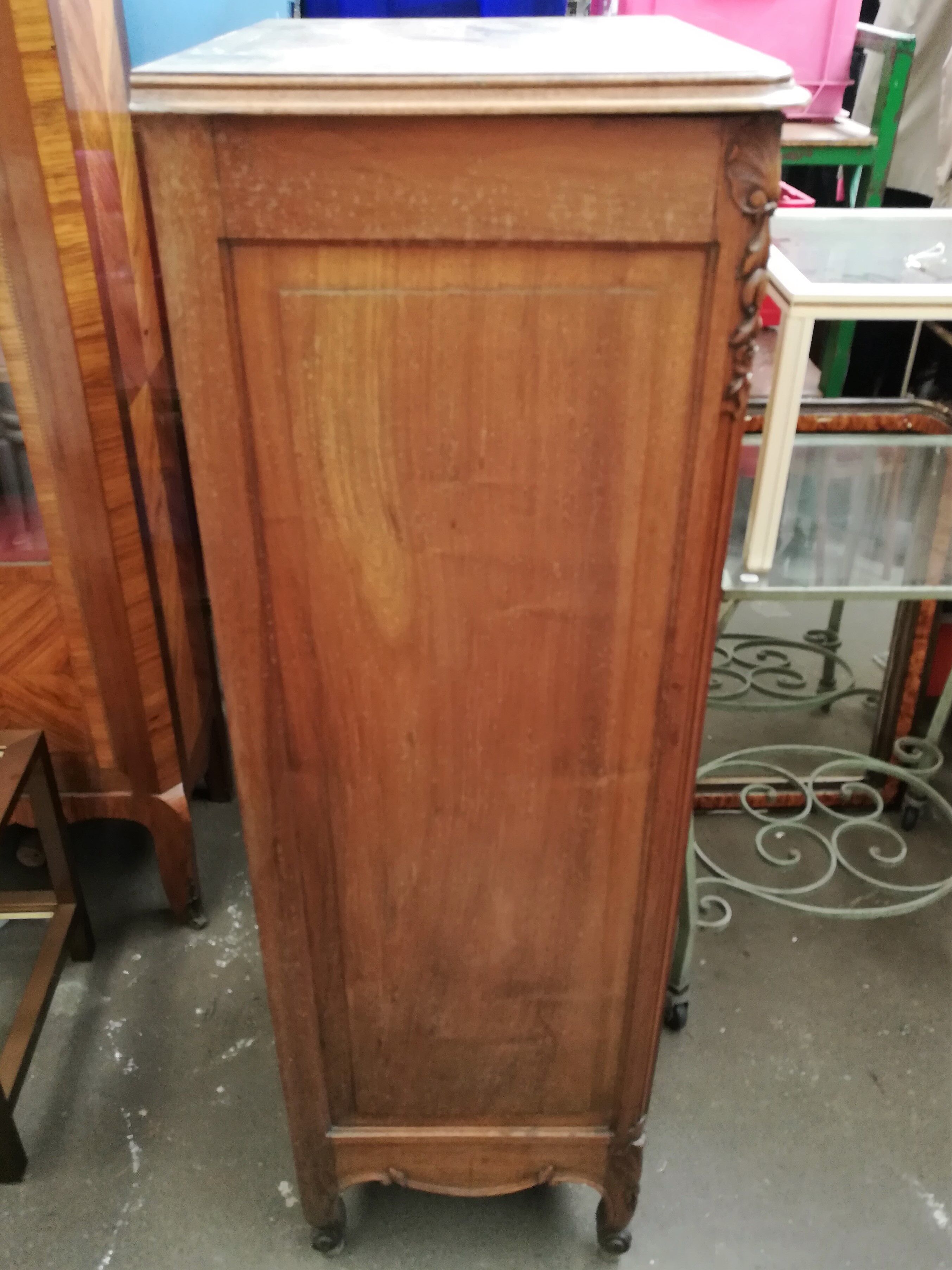 Small cupboard style Louis XV Walnut