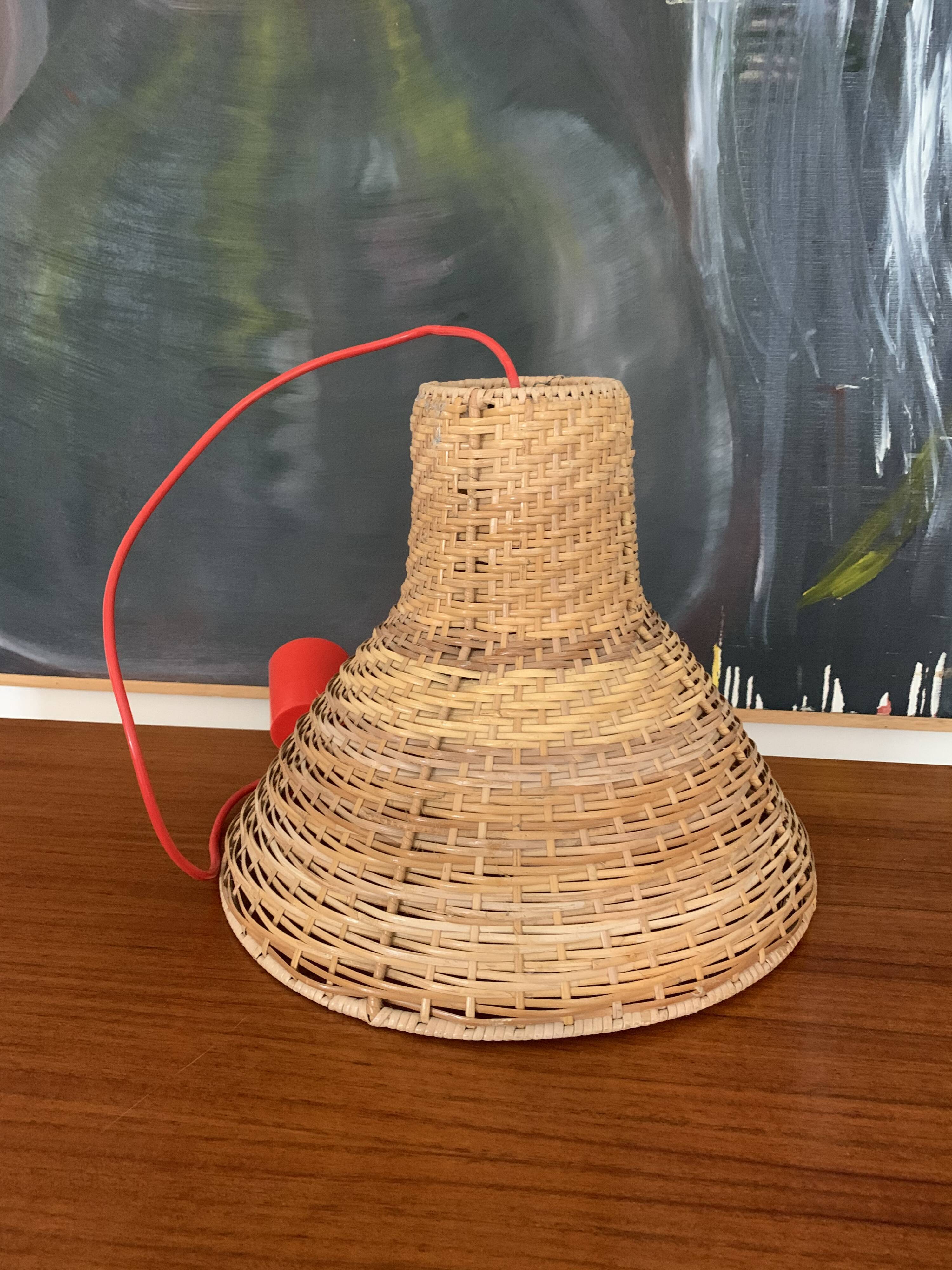 Vintage rattan hanging lamp