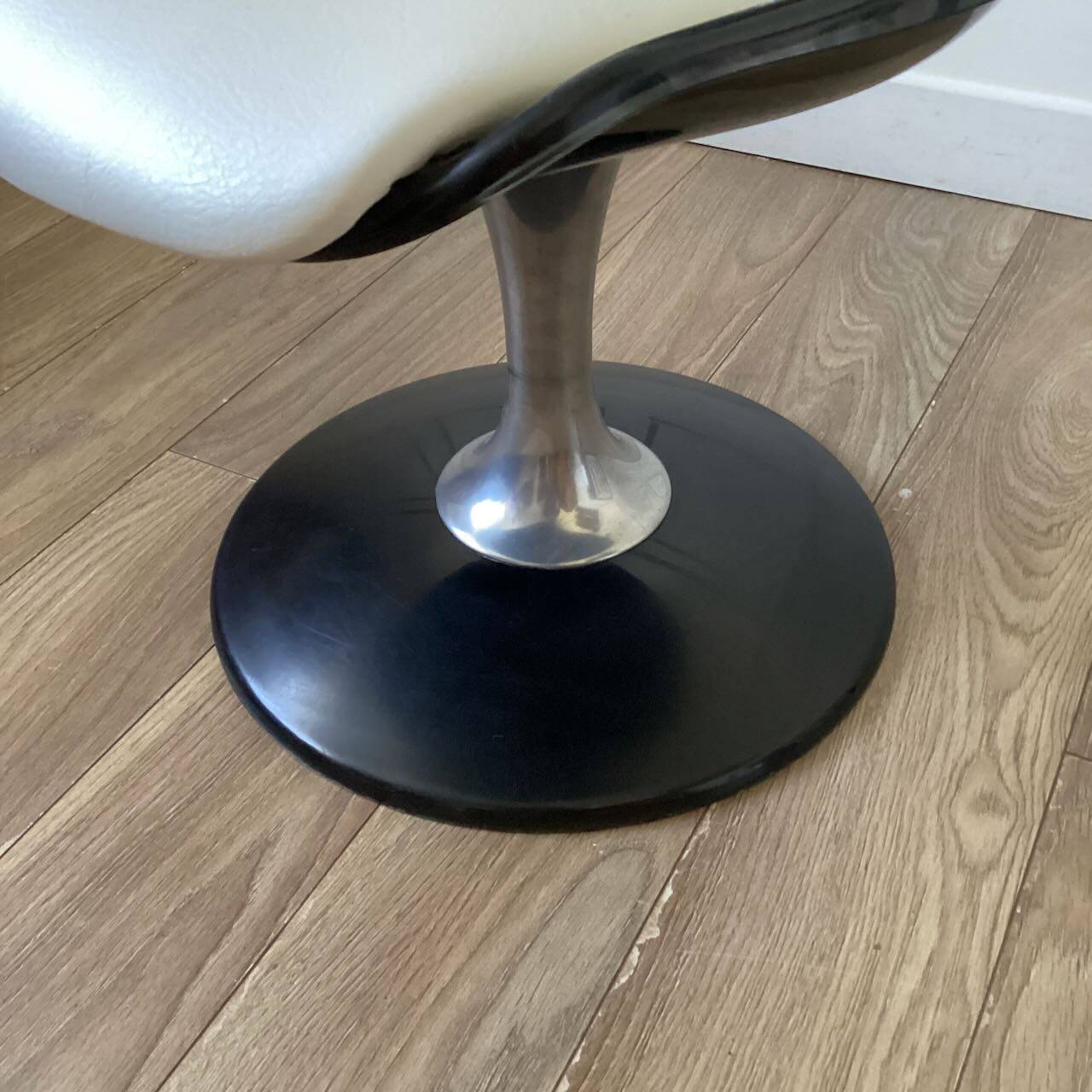 Chromcraft tulip chair