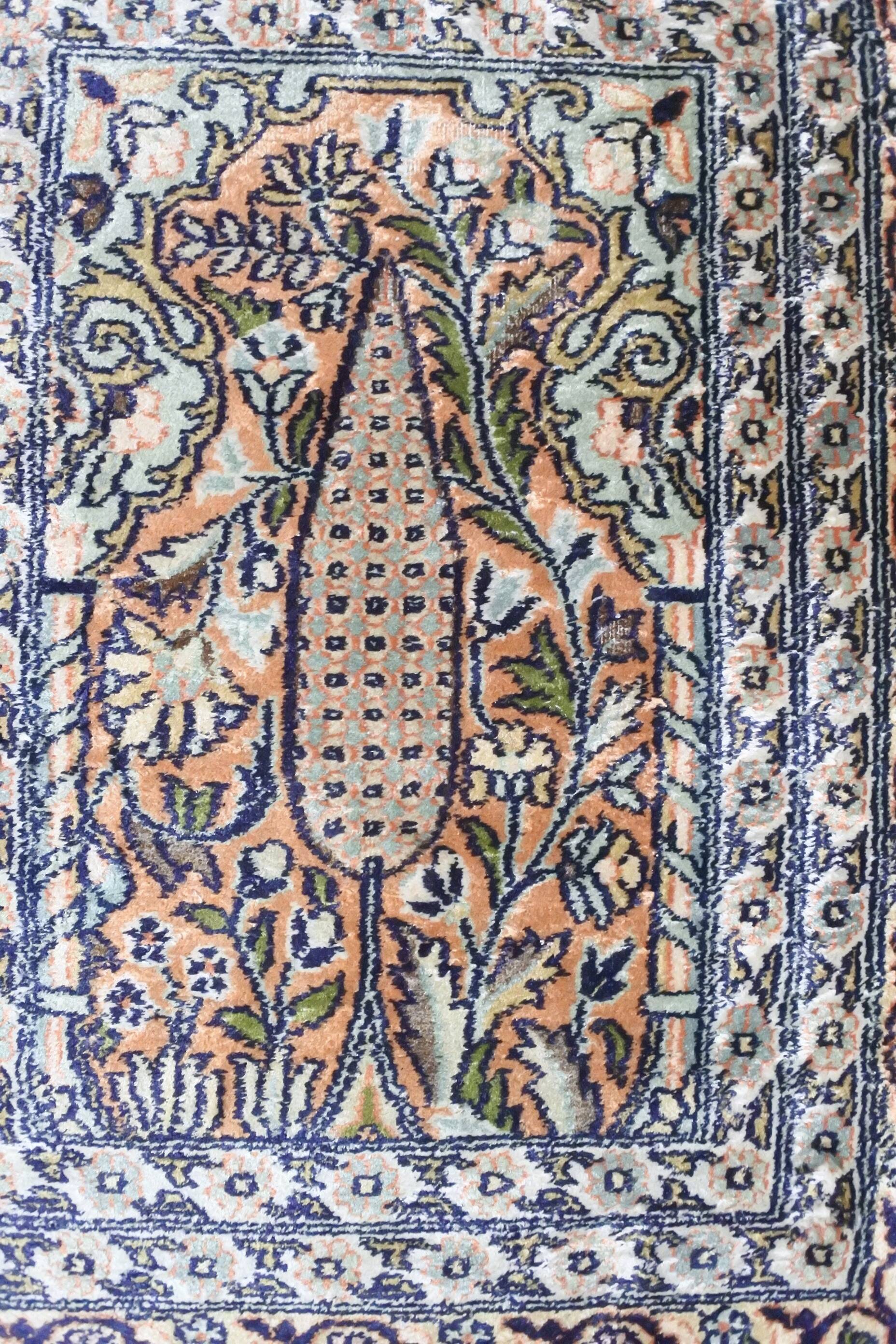 Silk cashmere carpet 143x79cm