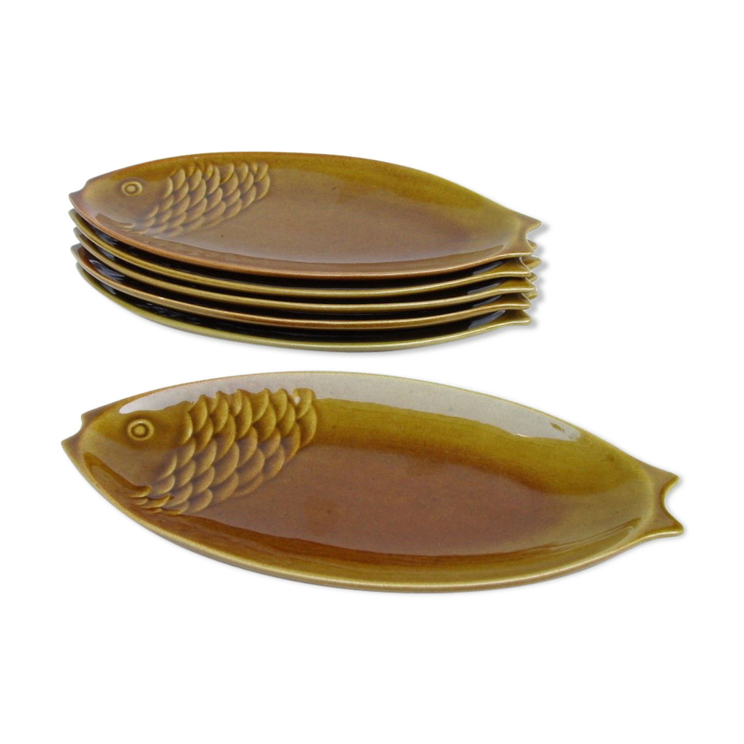6 vintage fish-shaped plates