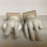 Pair of hand ring sizes