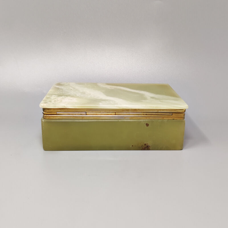 Astonishing green onyx box made in italy