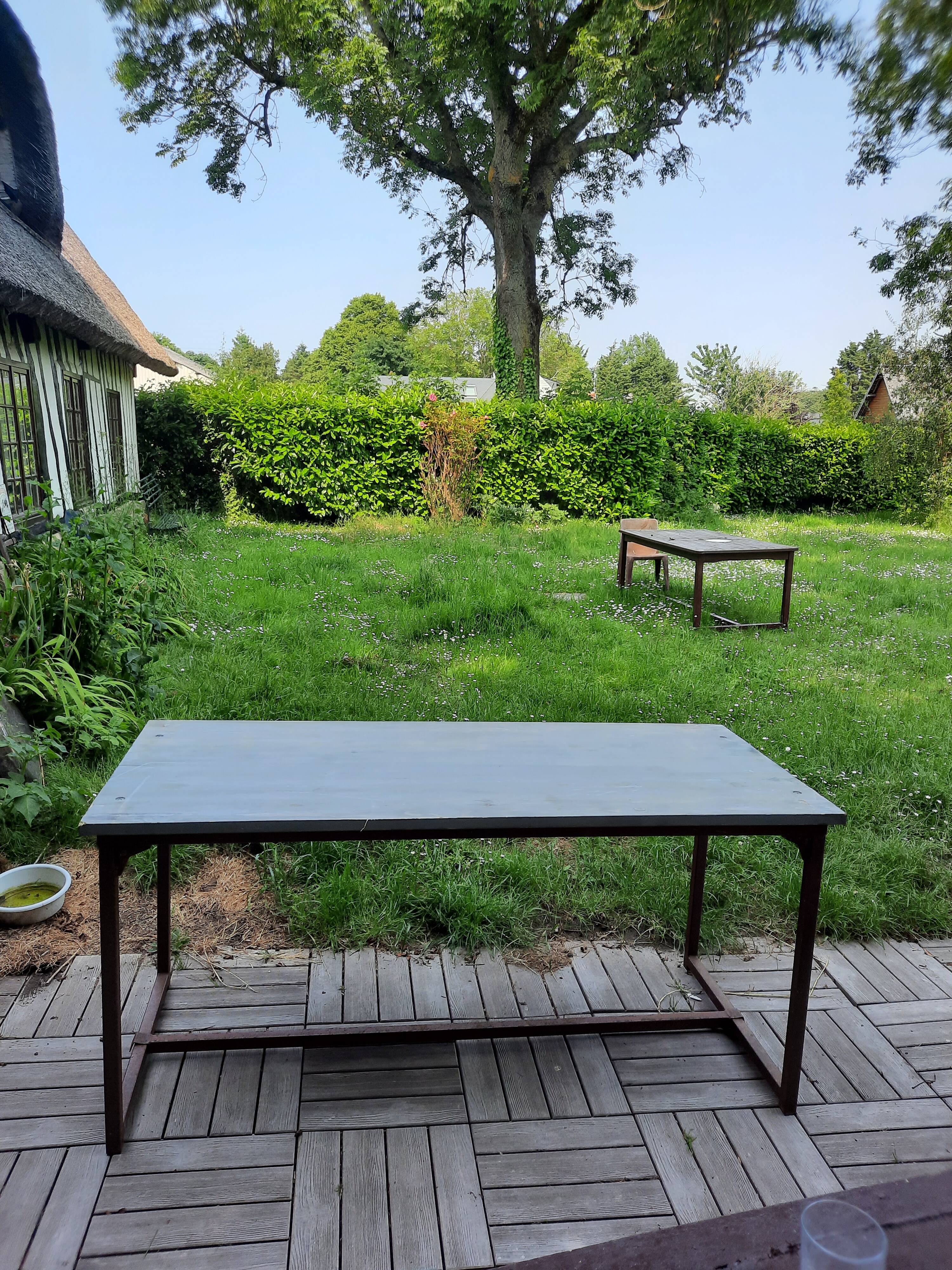 Table industrielle pliante