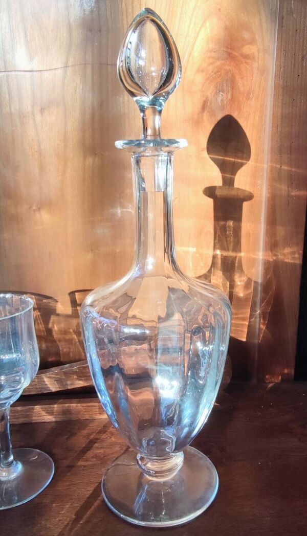Service verres ,seau à glace ,carafe , cristal Baccarat modèle Capri 20 pièces