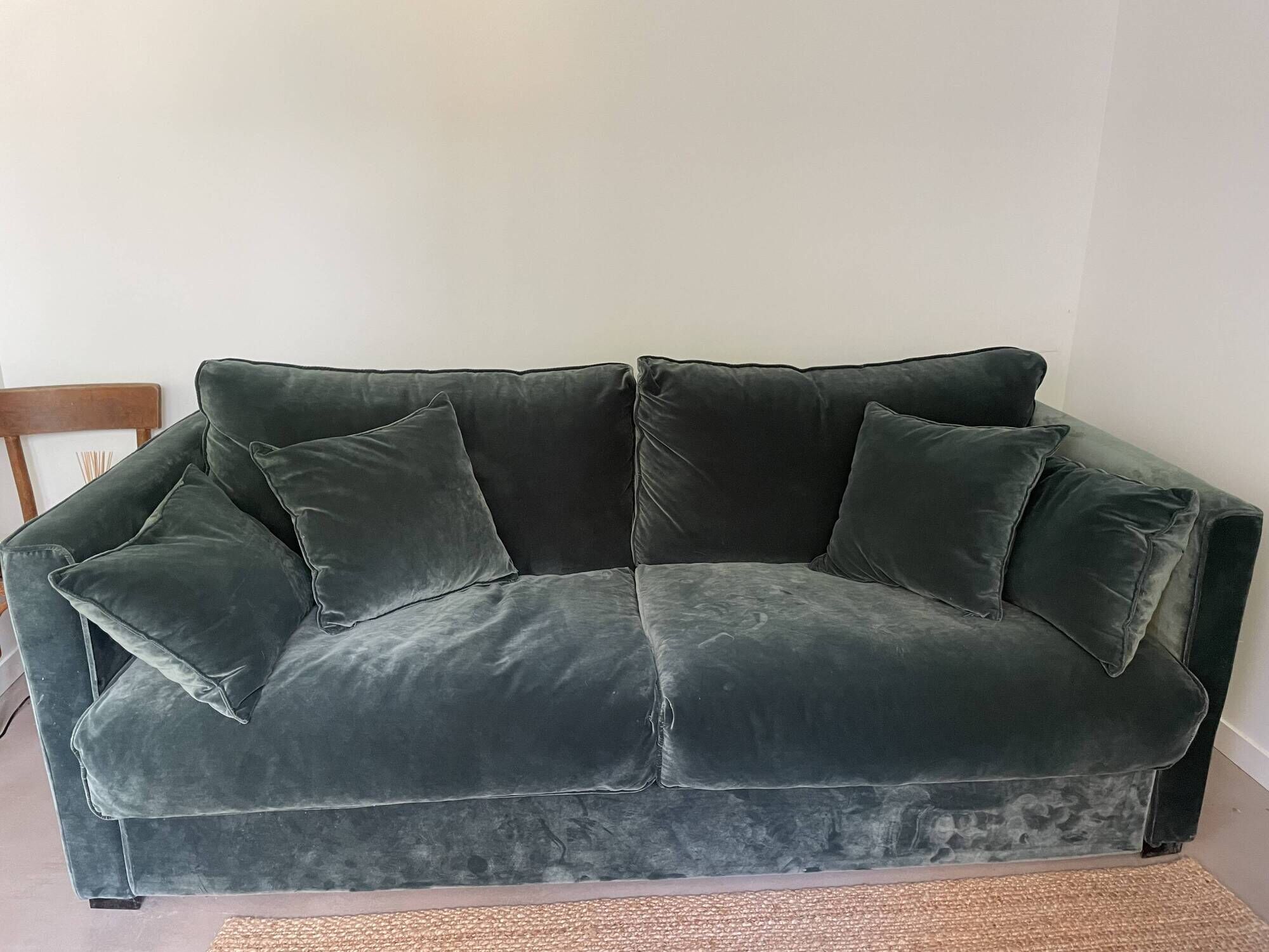 Green velvet sofa AMPM