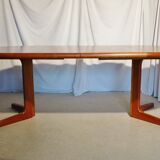 Scandinavian extendable table in teak Laurits M Larsen