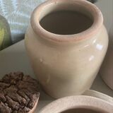 Unbleached ceramic pots