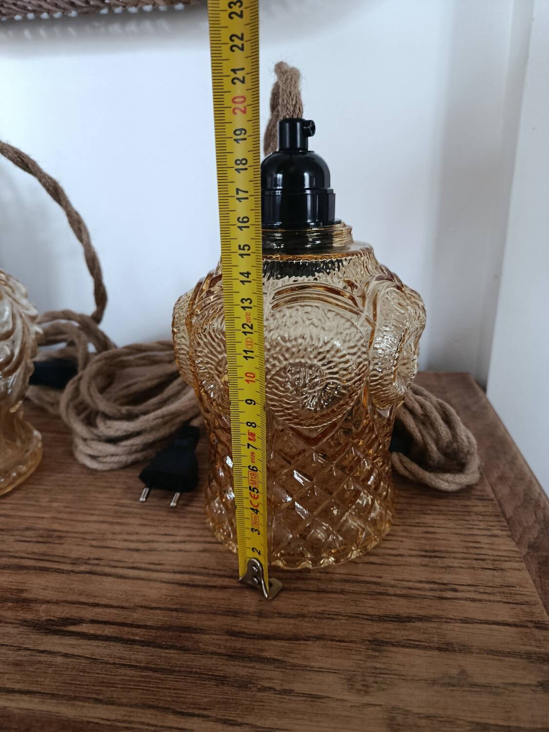 Light fixture / wall light