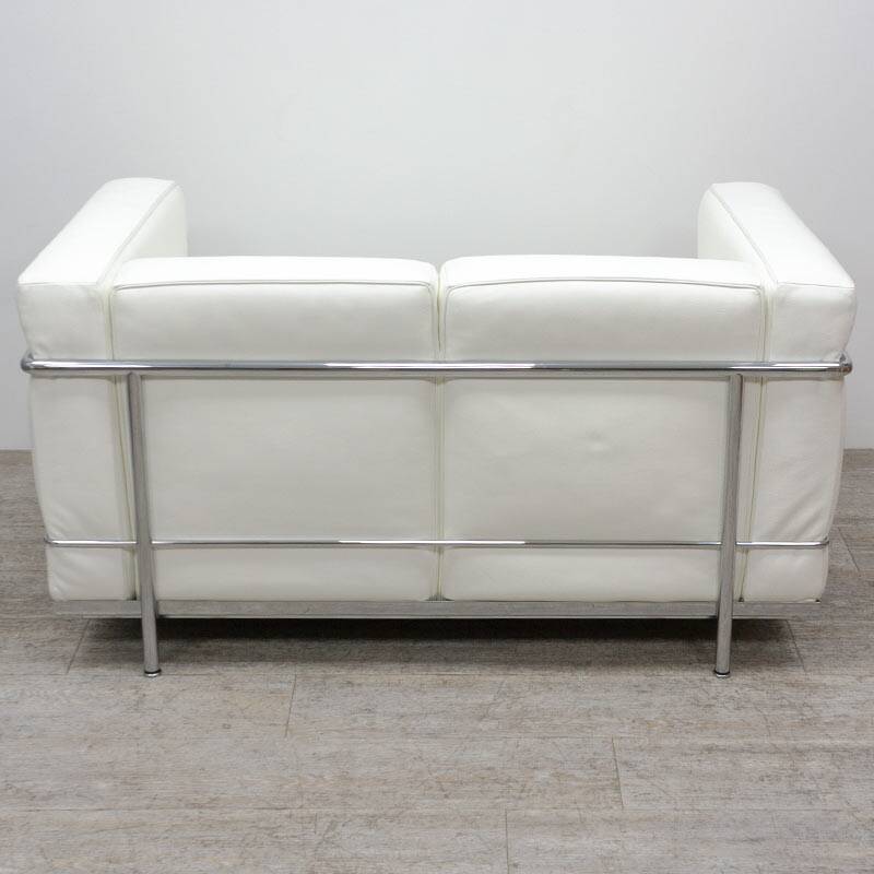 Cassina LC2 2-seater sofa in white leather