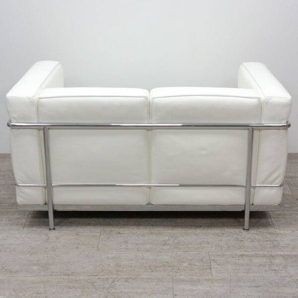 Canapé 2 places LC2 de marque Cassina en cuir Blanc