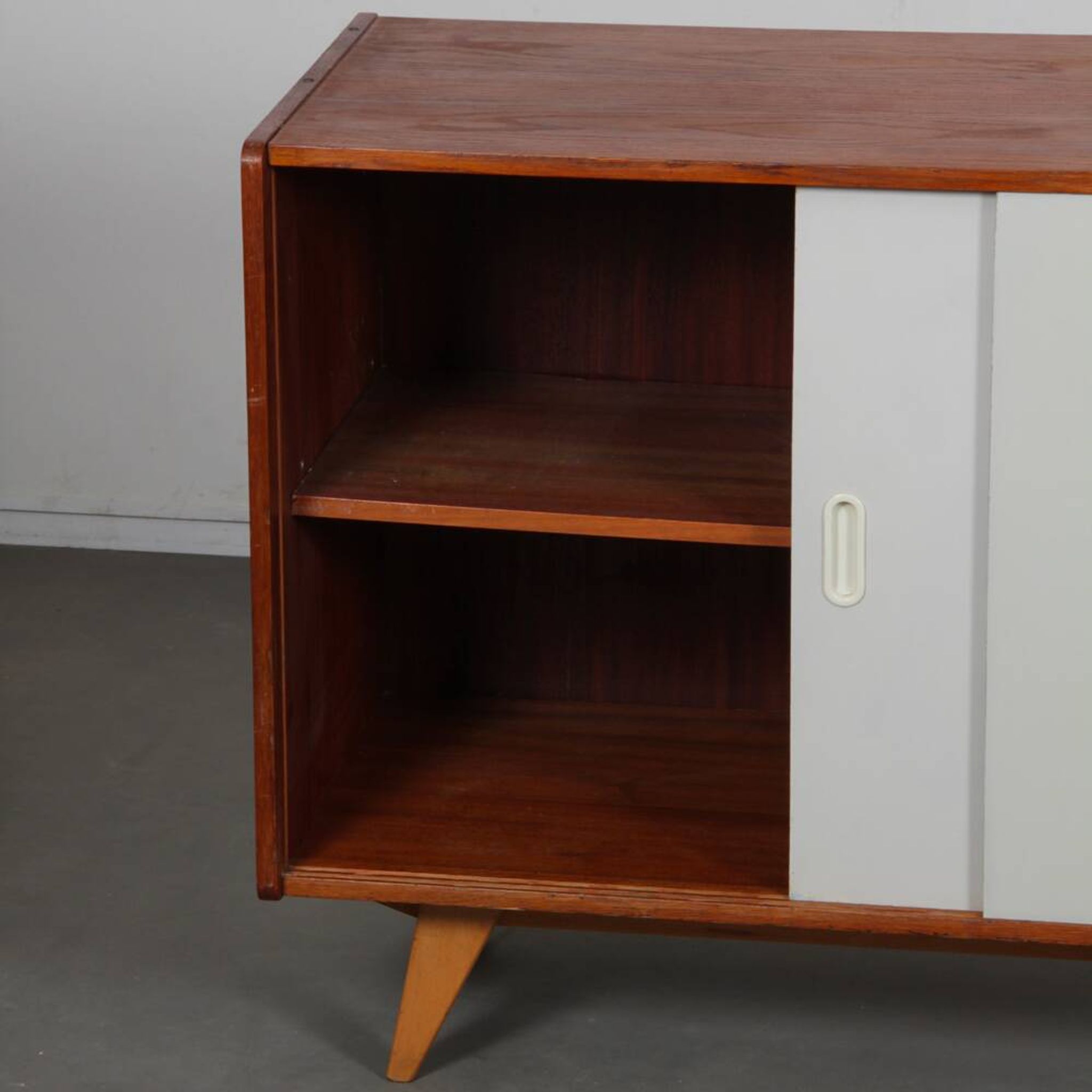 Oak chest of drawers, model U-452 by Jiri Jiroutek, 1960