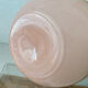 Lampe boule en verre opalin rose pâle