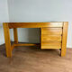 Bureau regain en orme massif