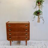 Dresser with 4 drawers