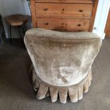 Toad armchair