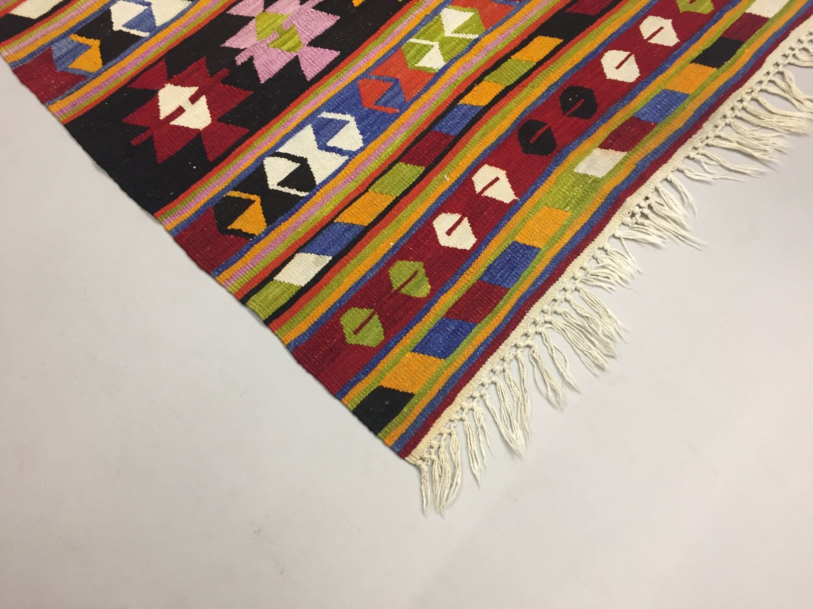 Turkish Kilim 140x118 cm
