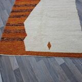 Traditional handmade Moroccan rug, size 150 x 260 cm