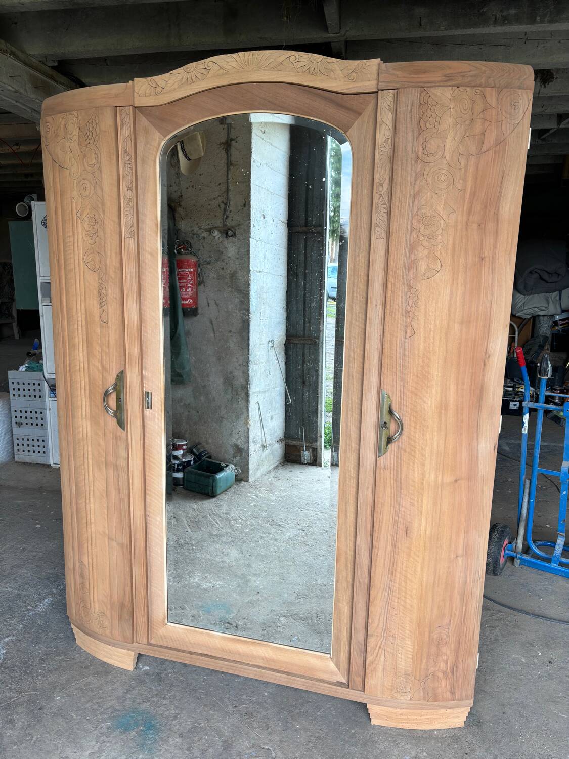 Armoire parisienne art déco bois naturel