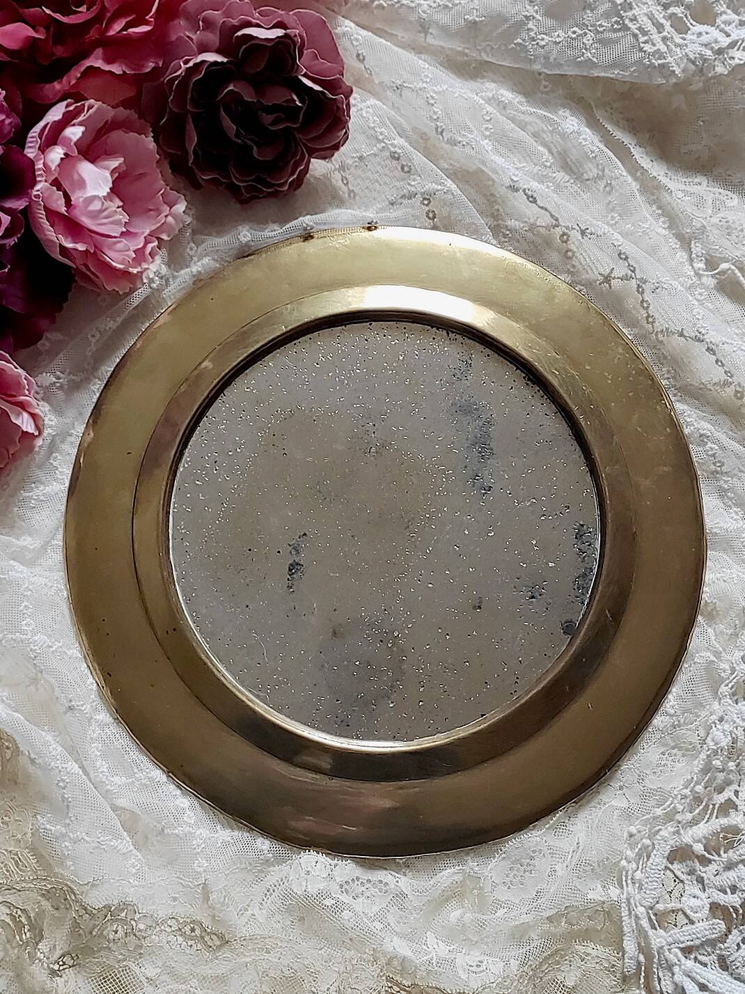 Round brass mirror